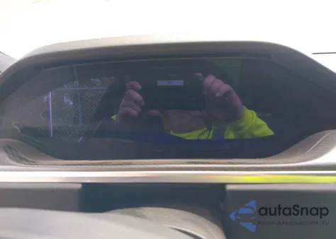 2022 Tesla Model S Plaid Tri Motor All-Wheel Drive z USA, uszkodzony, nr VIN 5YJSA1E60NF459725